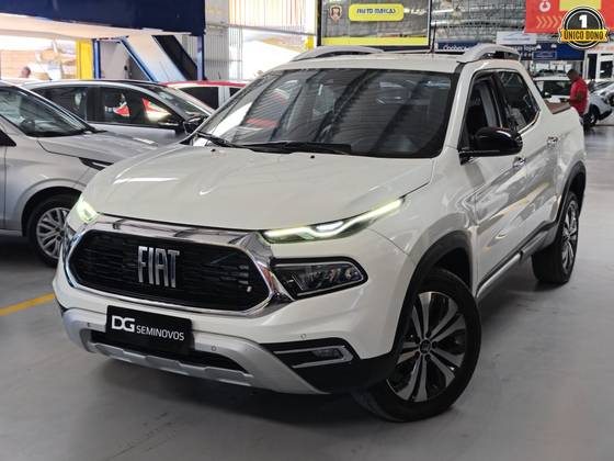 FIAT TORO 2.0 16V TURBO DIESEL VOLCANO 4WD AT9 FIAT TORO 2.0 16V TURBO DIESEL VOLCANO 4WD AT9